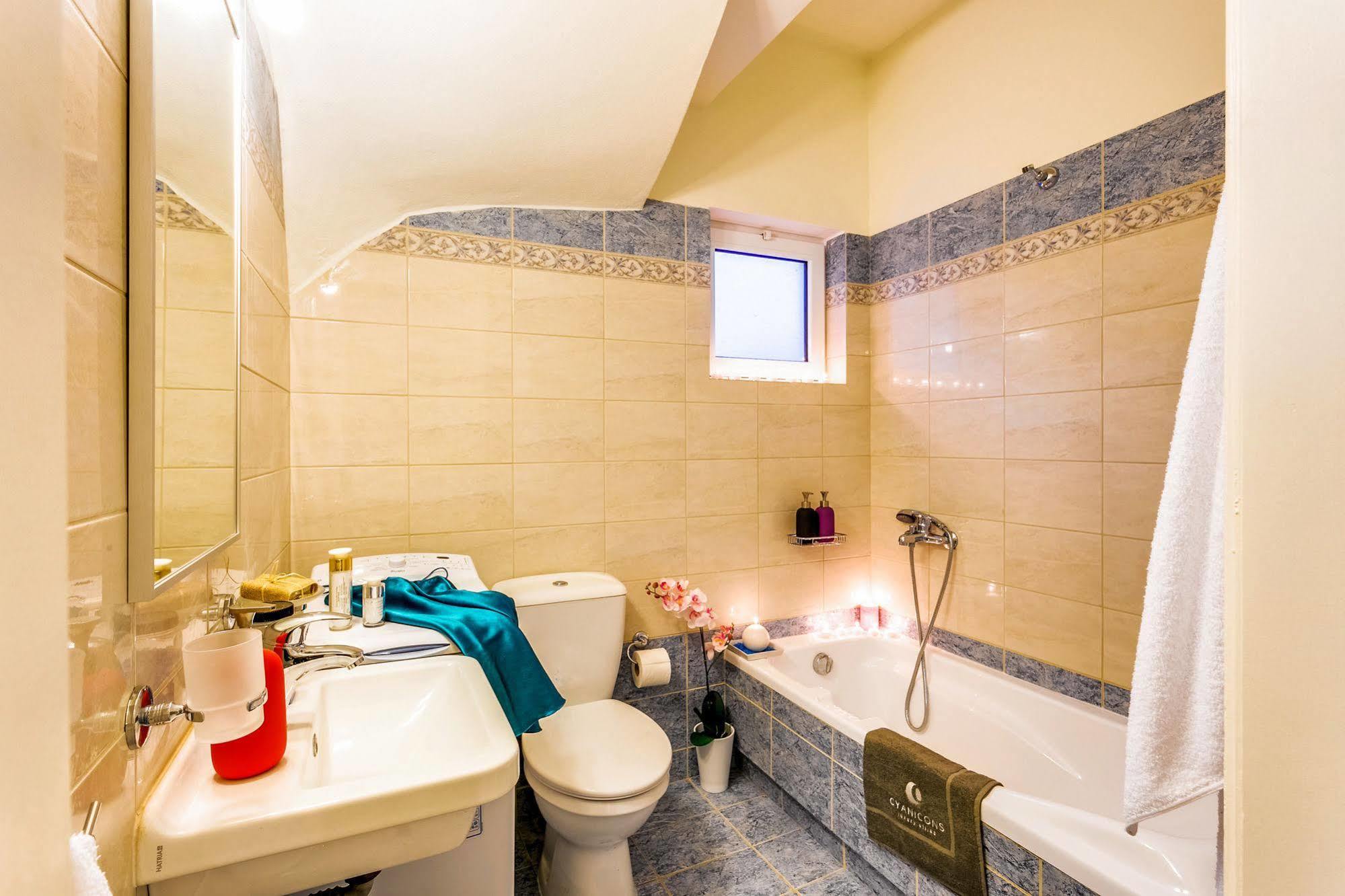 Cyan Icons Villas Tsivaras Luaran gambar