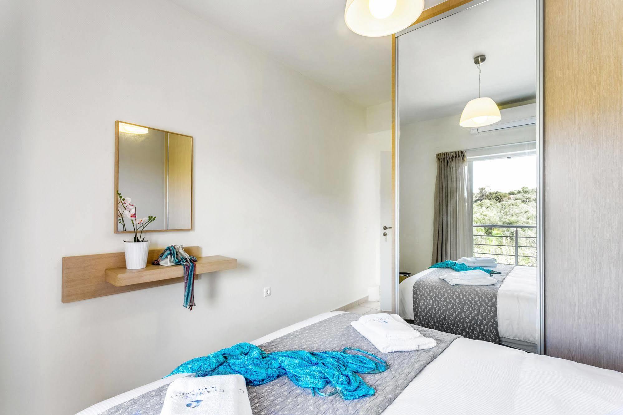 Cyan Icons Villas Tsivaras Luaran gambar
